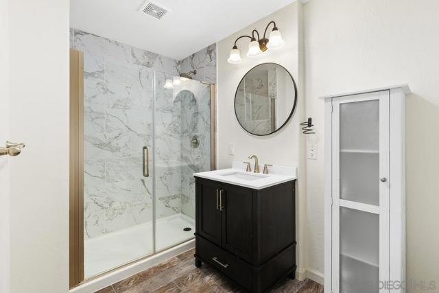 40599 Calle Medusa, Temecula CA: https://media.crmls.org/mediaz/51859936-0b00-4dd1-80d4-512bd51e9309.jpg