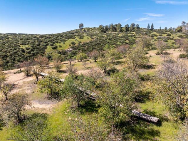 40707 Intrepid Rd, Hemet CA: https://media.crmls.org/mediaz/51869d1b-d916-4645-ae20-c7b48c61c253.jpg