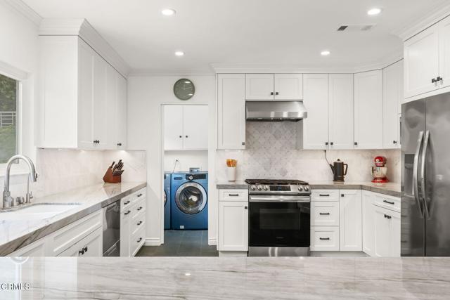 Detail Gallery Image 16 of 40 For 4725 Loma Vista Rd, Ventura,  CA 93003 - 3 Beds | 2 Baths