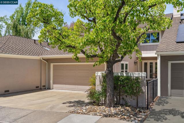 1560 Gilboa Dr, Walnut Creek CA: https://media.crmls.org/mediaz/5186fd0e-554a-4732-b5b8-c0d28d3d96d9.jpg