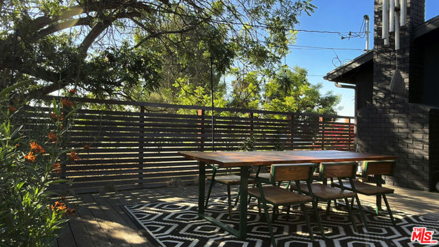 1407 Randall Court, Los Angeles CA: https://media.crmls.org/mediaz/5187299b-b08c-4be0-a2f2-002ac3c6528e.jpg