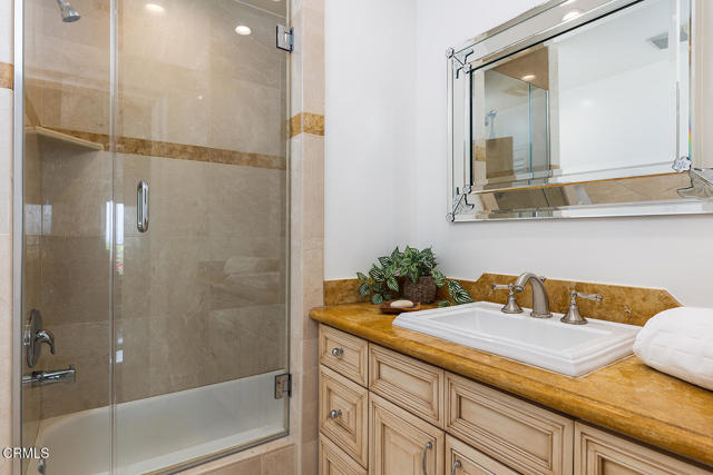 Detail Gallery Image 25 of 46 For 15450 Briarwood Dr, Sherman Oaks,  CA 91403 - 4 Beds | 4/1 Baths