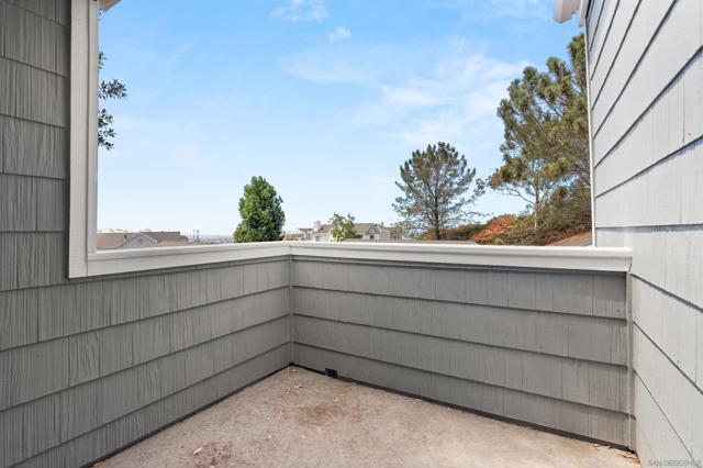10885 Scripps Ranch Blvd, San Diego CA: https://media.crmls.org/mediaz/518973d6-281e-4ef9-af00-8d6cba421198.jpg