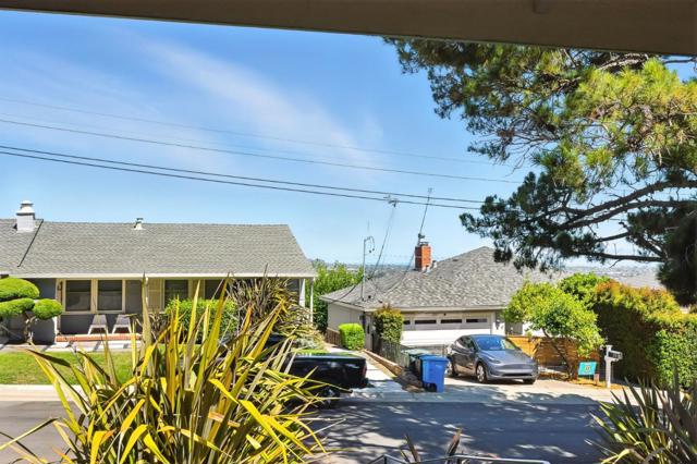 271 41st Avenue, San Mateo CA: https://media.crmls.org/mediaz/51898e92-01b5-4df2-979f-7ad1ac39f728.jpg