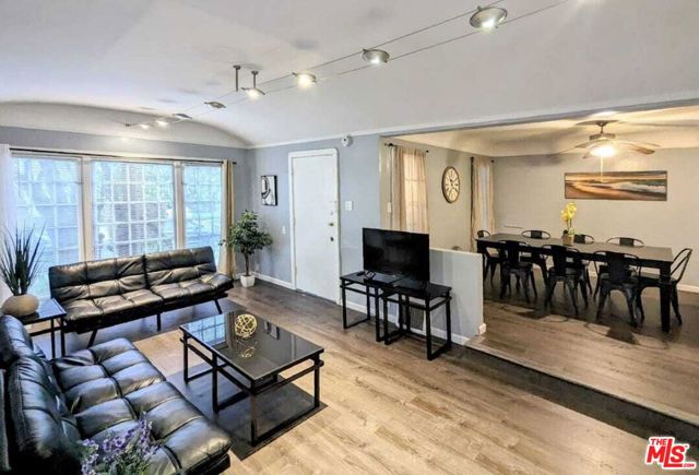 606 N Alta Vista Boulevard, Los Angeles CA: https://media.crmls.org/mediaz/518bd2dc-0085-4830-967f-a80c3b4f009a.jpg