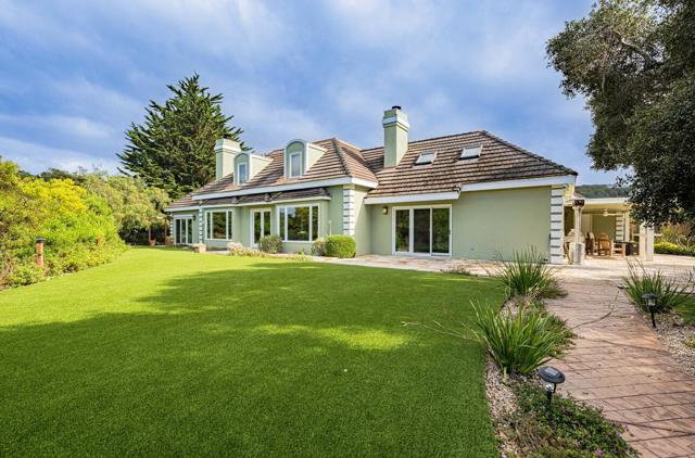 11394 Saddle Road, Monterey CA: https://media.crmls.org/mediaz/518d5a95-0f85-4249-b3f8-5b6f0fae24c9.jpg