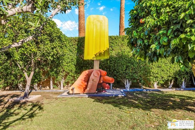 1554 E San Lucas Road, Palm Springs CA: https://media.crmls.org/mediaz/518ea49d-44ca-4d87-91bd-62ebbf068de6.jpg