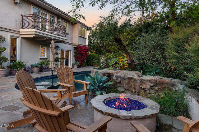 15450 Briarwood Drive, Sherman Oaks CA: https://media.crmls.org/mediaz/518ec2a1-8510-4d28-91bb-c0f1075d177b.jpg
