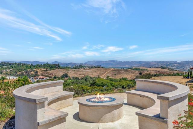 Detail Gallery Image 1 of 1 For 229 Circa Del Cielo, Fallbrook,  CA 92028 - 4 Beds | 2/1 Baths