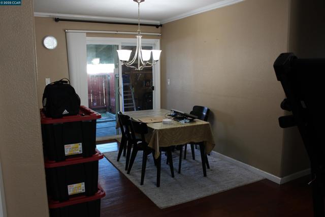 2956 Mckenzie Dr, Richmond CA: https://media.crmls.org/mediaz/518f3fa5-8af1-4322-be6f-a74531e1cf4f.jpg