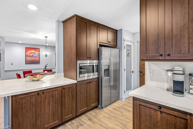 1289 E Caleta Way, Palm Springs CA: https://media.crmls.org/mediaz/51905d34-2f8c-430d-ae2e-d046fb9d62a5.jpg