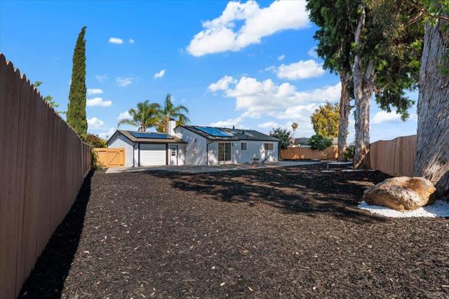 5643 Truman Place, Fremont CA: https://media.crmls.org/mediaz/5190730e-7b2e-46ce-924d-a1ab69cf8244.jpg