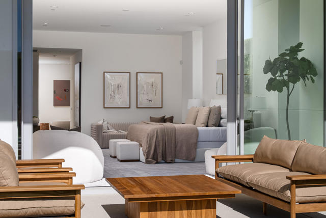 3088 Linea Terrace, Palm Springs CA: https://media.crmls.org/mediaz/51918ae8-9622-43c9-be9b-6c46125f2bba.jpg