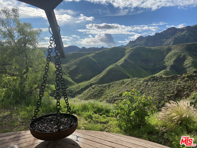 34550 Mulholland Highway, Malibu CA: https://media.crmls.org/mediaz/5191e451-52e1-4477-8614-407c577a3481.jpg