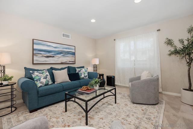 13961 Eastern Street, Poway CA: https://media.crmls.org/mediaz/5191f191-85ce-4777-a5a6-60dfadb8bef4.jpg