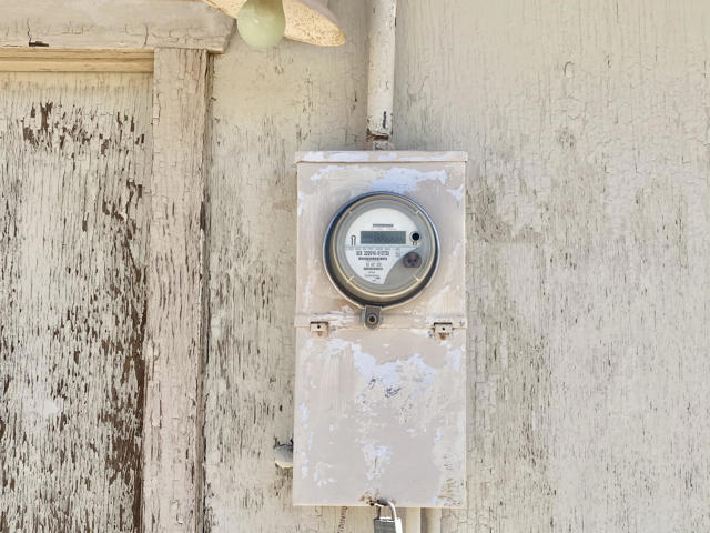 2424 Maize Road, 29 Palms CA: https://media.crmls.org/mediaz/51924071-16e3-4a9a-98e2-c0eb67785eee.jpg