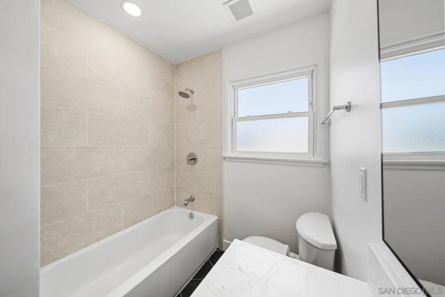 1663 Parrot St, San Diego CA: https://media.crmls.org/mediaz/51926252-5d30-40a1-bacf-3453384a47d0.jpg