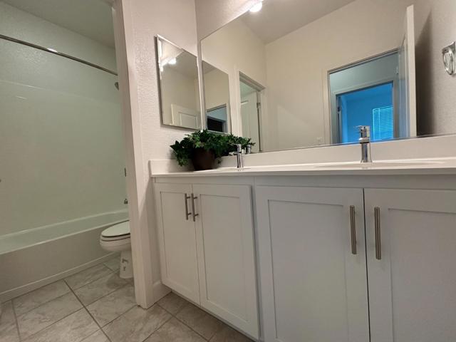 61 Brook Lane, Pittsburg CA: https://media.crmls.org/mediaz/5193364d-bf0f-468f-9d22-b84b002ad87a.jpg