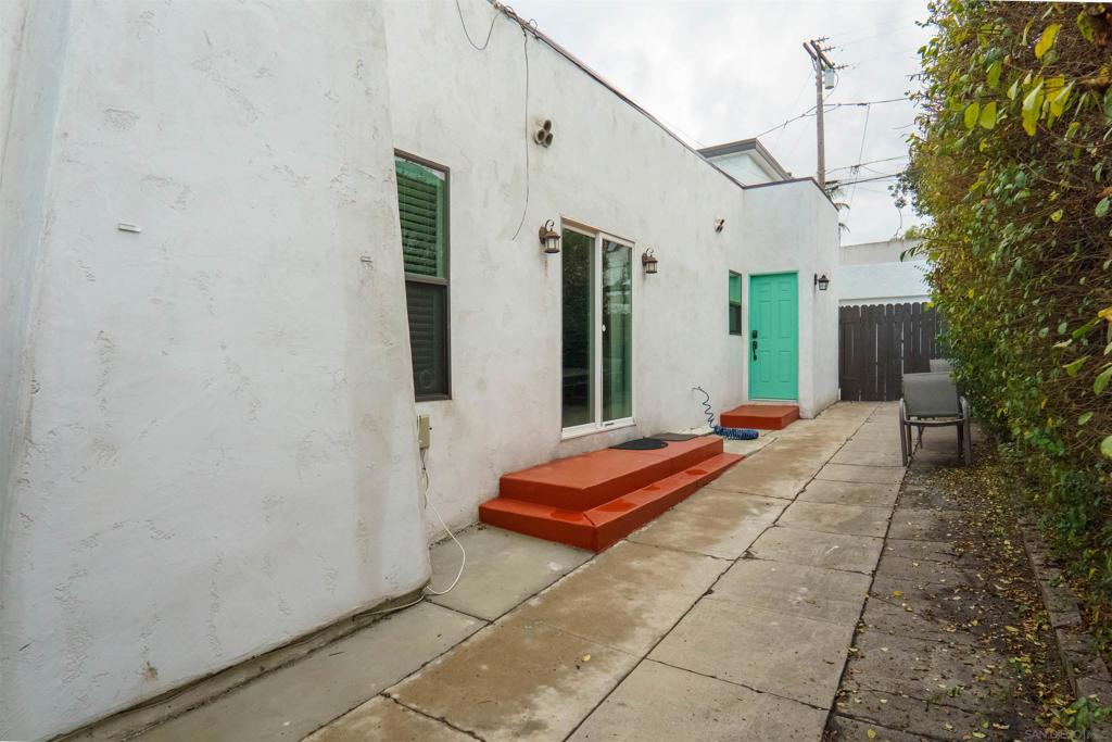 MLS #250018206SD img 36