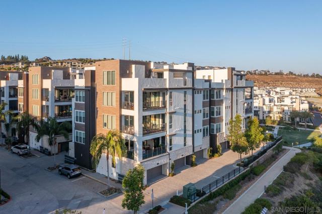8509 Aspect Dr, San Diego CA: https://media.crmls.org/mediaz/5193e78d-3a59-40f4-be9a-83f9e5b124f5.jpg