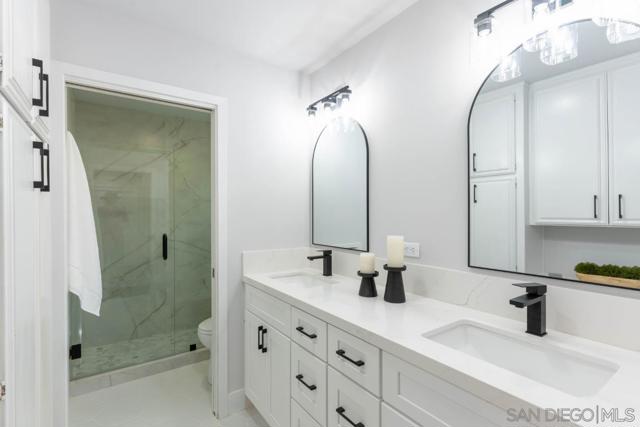 907 Ridge Heights Road, Fallbrook CA: https://media.crmls.org/mediaz/51959f6a-eef4-4981-9c97-6b17d815c85f.jpg