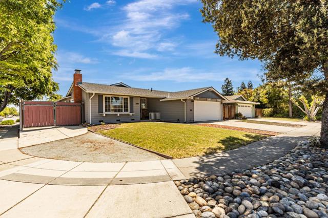 602 Azule Avenue, San Jose CA: https://media.crmls.org/mediaz/5196787a-39c5-4c91-a4b5-ac52e9b167be.jpg
