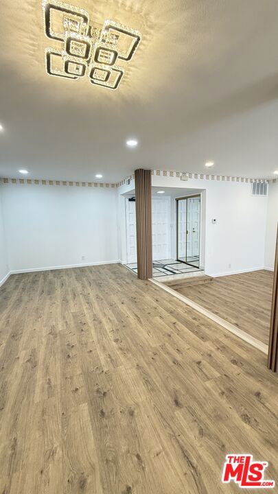 14144 Dickens Street, Sherman Oaks CA: https://media.crmls.org/mediaz/5196a8c3-8fcb-4af0-b1b3-cff082d7c872.jpg
