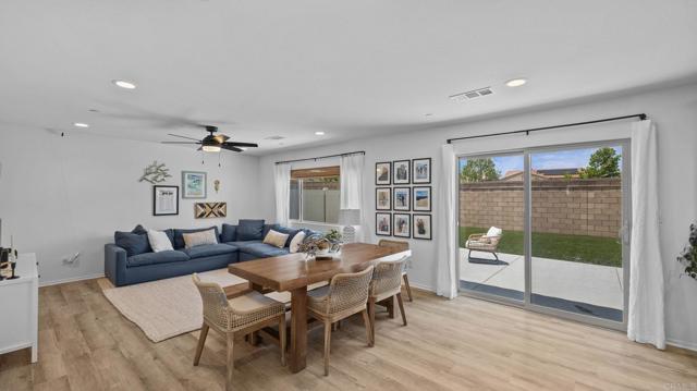 24008 Kestrel Court, Lake Elsinore CA: https://media.crmls.org/mediaz/5196e4dd-d7a2-4b3b-b611-43d13577aa62.jpg