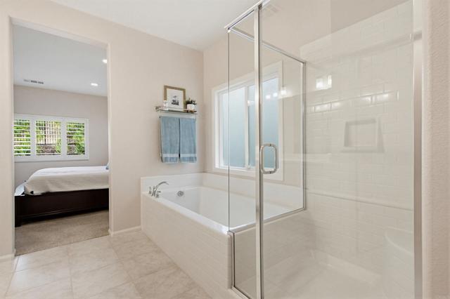 Detail Gallery Image 23 of 64 For 220 Pantaneiro Pl, Fallbrook,  CA 92028 - 3 Beds | 3 Baths