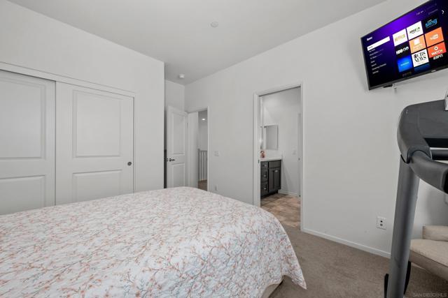 Image 21 of 32 For 38512 Rosegate Pl
