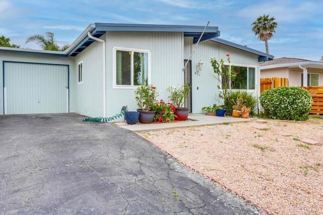 Detail Gallery Image 1 of 1 For 871 Arcadia Ave, Vista,  CA 92084 - 2 Beds | 1 Baths
