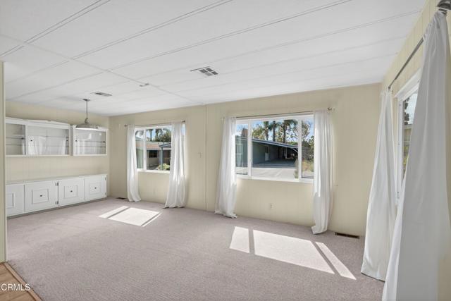 Detail Gallery Image 7 of 37 For 222 Calle Fronte #29,  Camarillo,  CA 93012 - 2 Beds | 2 Baths