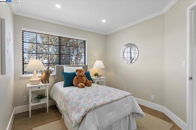 43163 Grimmer Ter, Fremont CA: https://media.crmls.org/mediaz/519b09f0-44ec-477d-bc79-19b6e637e232.jpg