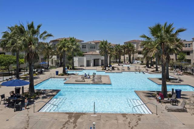 5506 Sandcliff Ln, San Diego CA: https://media.crmls.org/mediaz/519b74c8-47e0-458d-b7e1-b90b23b2a048.jpg