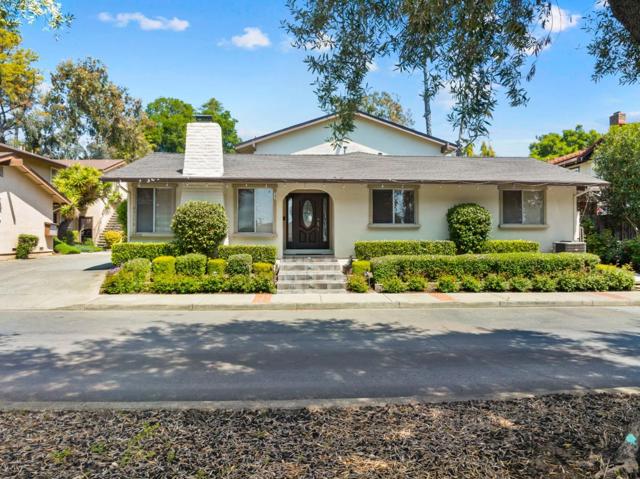 43150 Starr Street, Fremont CA: https://media.crmls.org/mediaz/519bdedb-a6e4-403a-8d6c-a7becb06f7fc.jpg