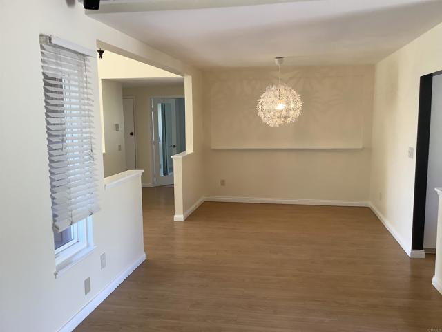 Detail Gallery Image 11 of 25 For 1729 Gascony Rd, Encinitas,  CA 92024 - 3 Beds | 2 Baths
