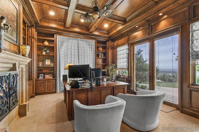 19557 Fortuna Del Este, Escondido CA: https://media.crmls.org/mediaz/519c9df2-7018-43a5-8d0a-0463f4ae3912.jpg