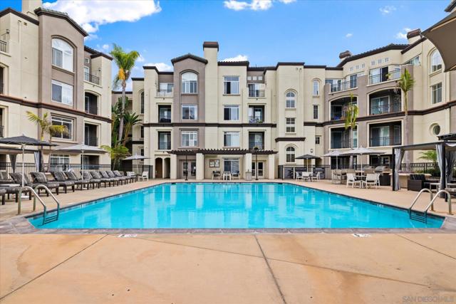 9237 Regents Rd., La Jolla CA: https://media.crmls.org/mediaz/519d29e9-3a0b-4284-b358-a4f76b8a3031.jpg