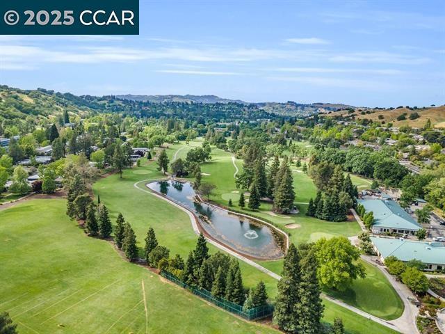 1224 Canyonwood Ct, Walnut Creek CA: https://media.crmls.org/mediaz/519d6ea1-a365-4504-9350-2afc54f92fc5.jpg