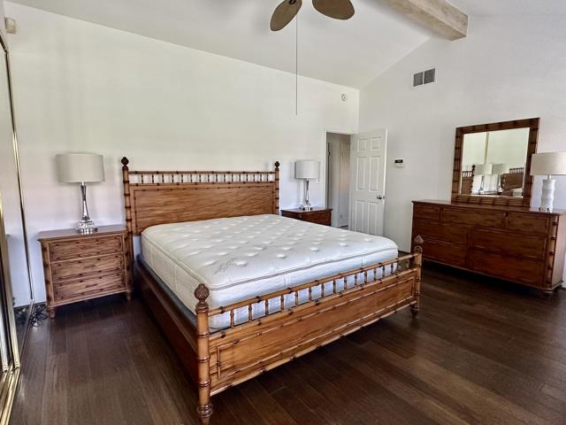 239 Santa Barbara Circle, Palm Desert CA: https://media.crmls.org/mediaz/519df67f-87c4-477f-af44-728515b7c5eb.jpg