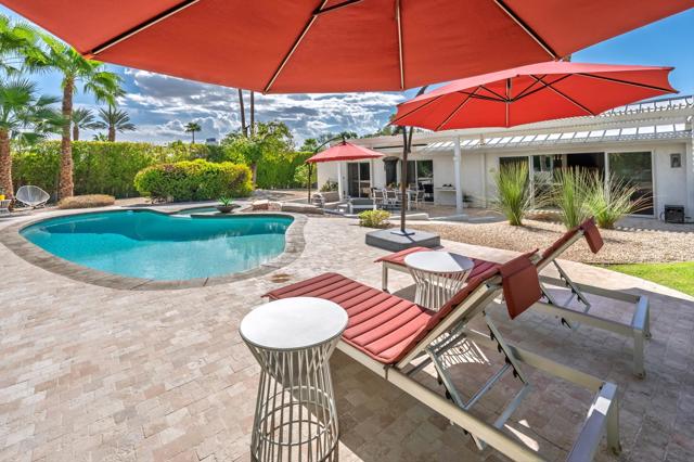 2210 E Calle Papagayo, Palm Springs, CA 92262