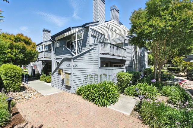 425 Cork Harbour Circle,  CA: https://media.crmls.org/mediaz/519f6117-71b4-40cf-8772-11a808ddaedb.jpg