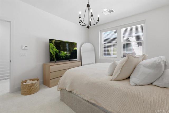 Detail Gallery Image 13 of 48 For 2510 Aperture Circle, San Diego,  CA 92108 - 3 Beds | 2/1 Baths