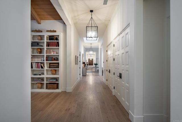 15807 Puerta Del Sol, Rancho Santa Fe CA: https://media.crmls.org/mediaz/51a09756-0b11-460b-82d4-7b84e0cbba4c.jpg