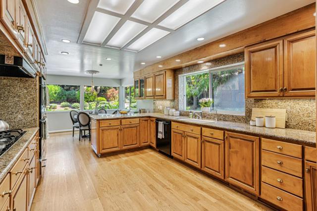 19680 Versailles Way, Saratoga CA: https://media.crmls.org/mediaz/51a12dfa-2db9-40f5-86da-045afba02514.jpg