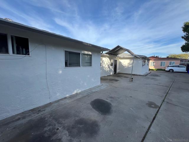 6431 37 Madrone Ave, San Diego CA: https://media.crmls.org/mediaz/51a1480a-6521-416b-a708-04a82c955ad8.jpg