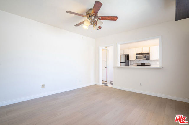 1240 Lodi Place, Los Angeles CA: https://media.crmls.org/mediaz/51a16bab-7f4c-45df-b091-40f4389a4c13.jpg