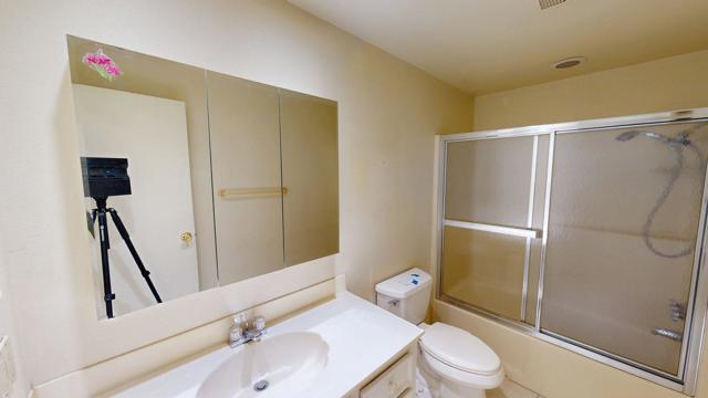 77959 Calypso Road, Palm Desert CA: https://media.crmls.org/mediaz/51a1b7f8-565b-4cf2-b89d-01f99643d758.jpg