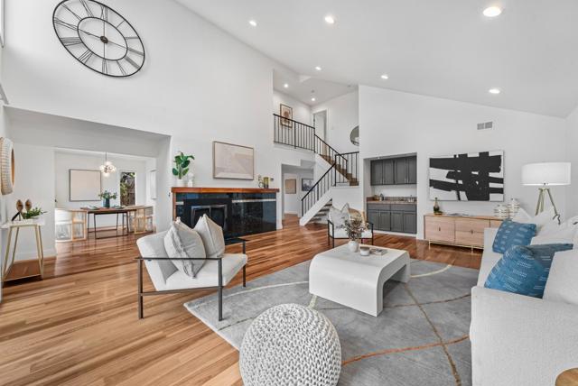 707 Santa Cruz Lane, Foster City CA: https://media.crmls.org/mediaz/51a1c05a-ae80-493d-b051-be4be0af7d5f.jpg