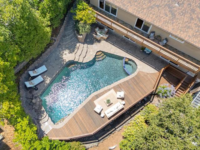 1647 Overland Drive, San Mateo CA: https://media.crmls.org/mediaz/51a1d876-89de-465e-8494-3c6c54803be4.jpg